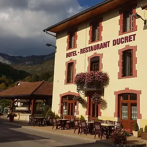 https://hotel-ducret.hotels-rhonealpes.com
